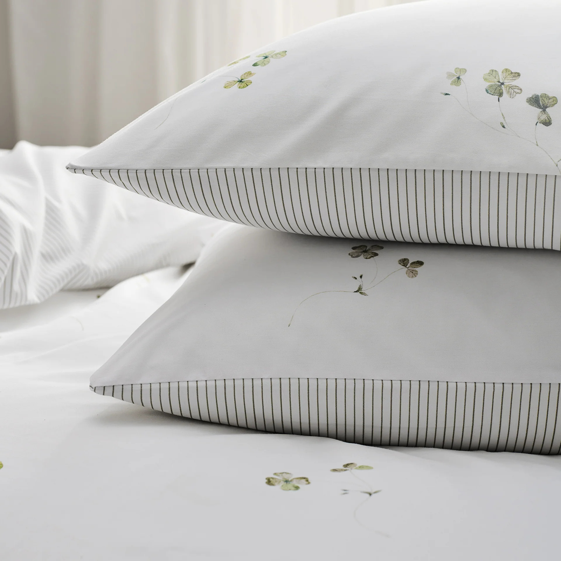 Clover Duvet Set - Image 3