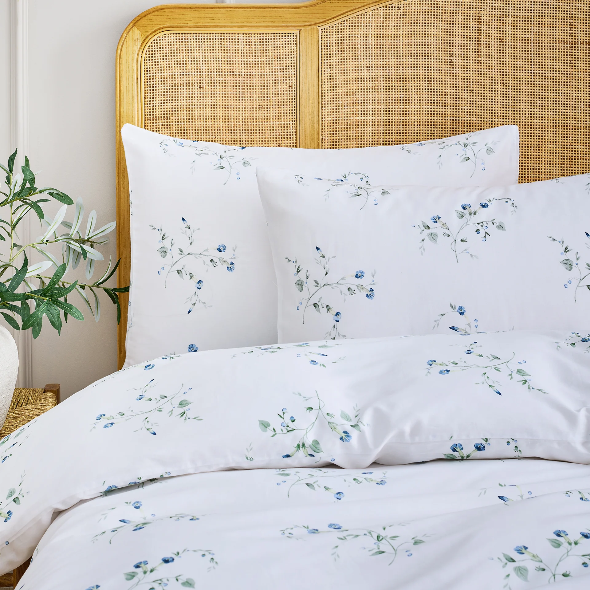 Forget Me Knot Duvet Set - Image 5