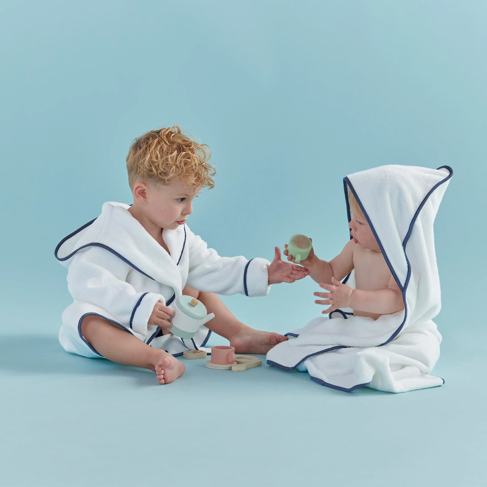 Christy Mini Hooded Bath Towel - Image 22