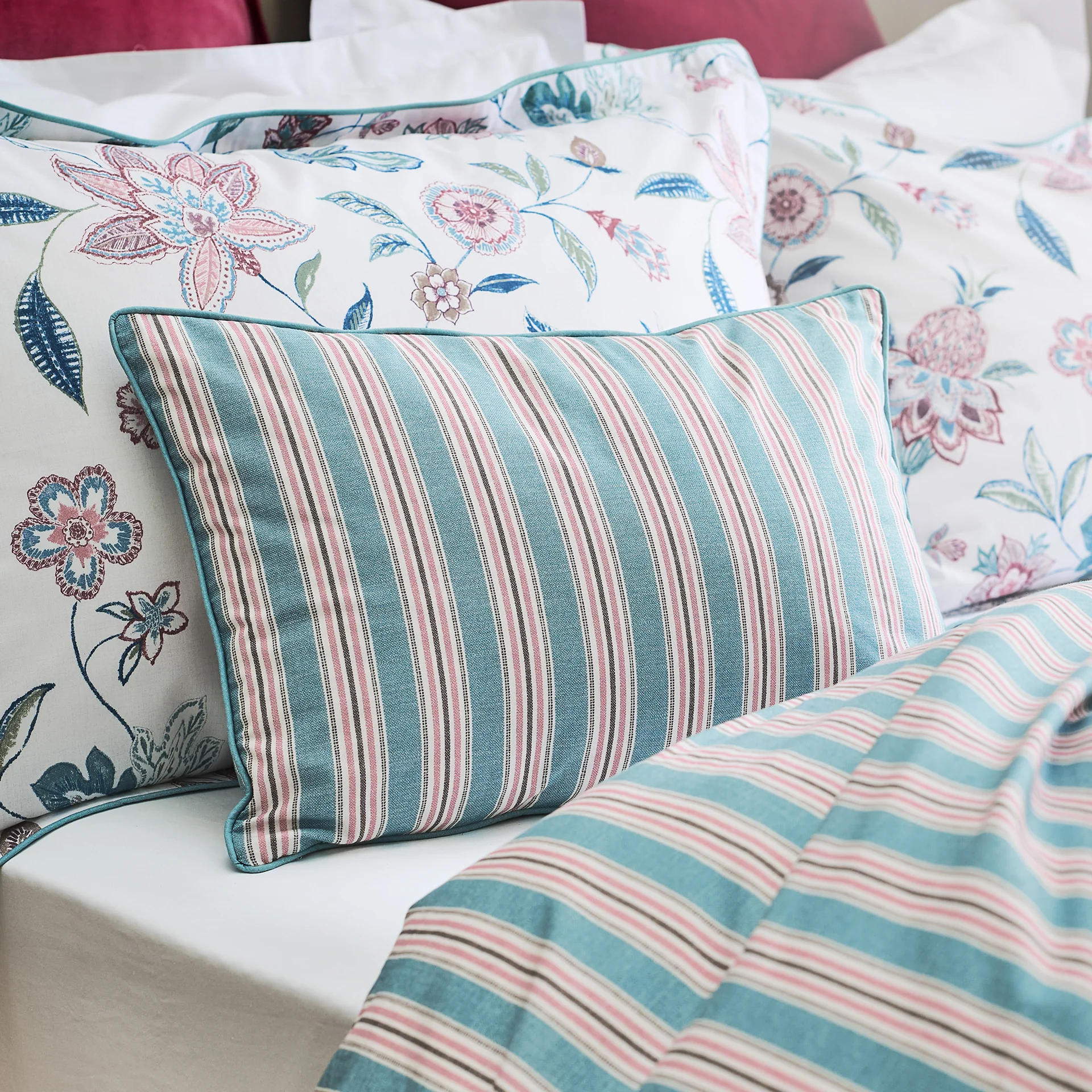 Kew Boudoir Cushion - Image 6