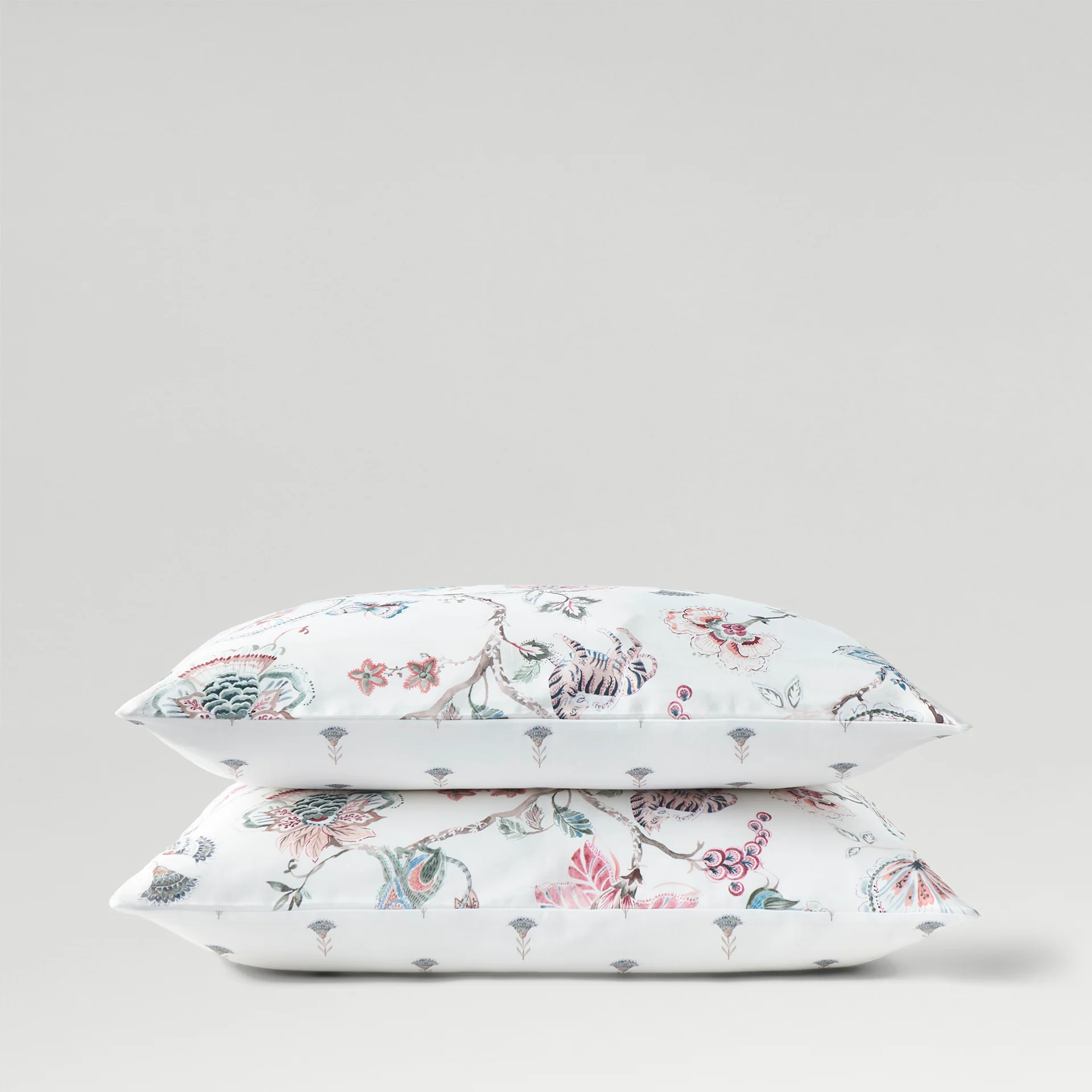 Tropical Floral Oxford Pillowcase Pair - Image 4